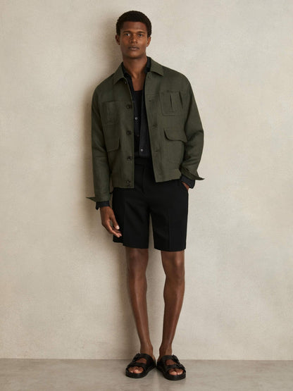 Side-Adjuster Tailored Shorts in Black Men | Reiss