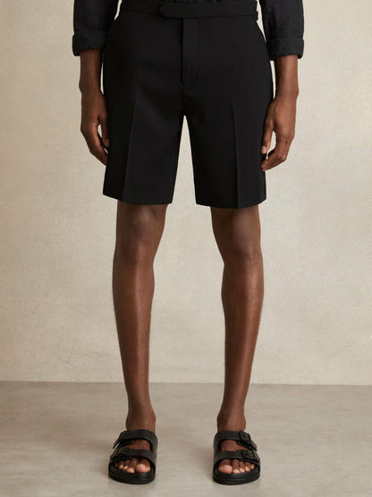 Side-Adjuster Tailored Shorts in Black Men | Reiss
