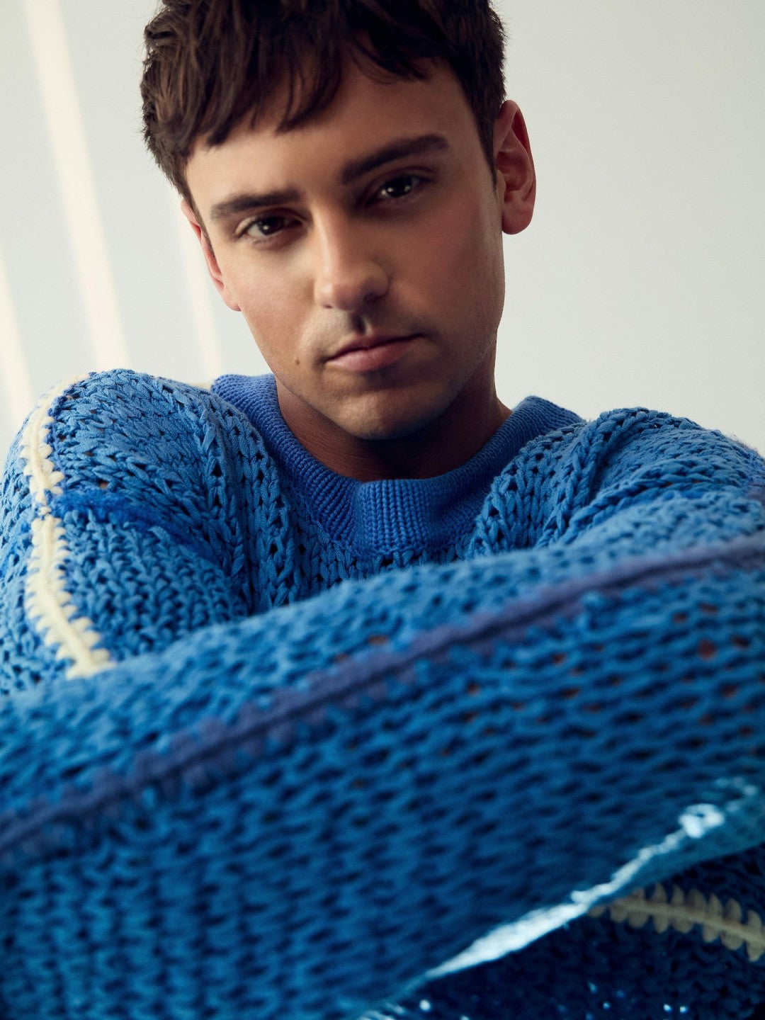 | Tom Daley Chunky Knit Jumper in Soft Blue Men | Reiss