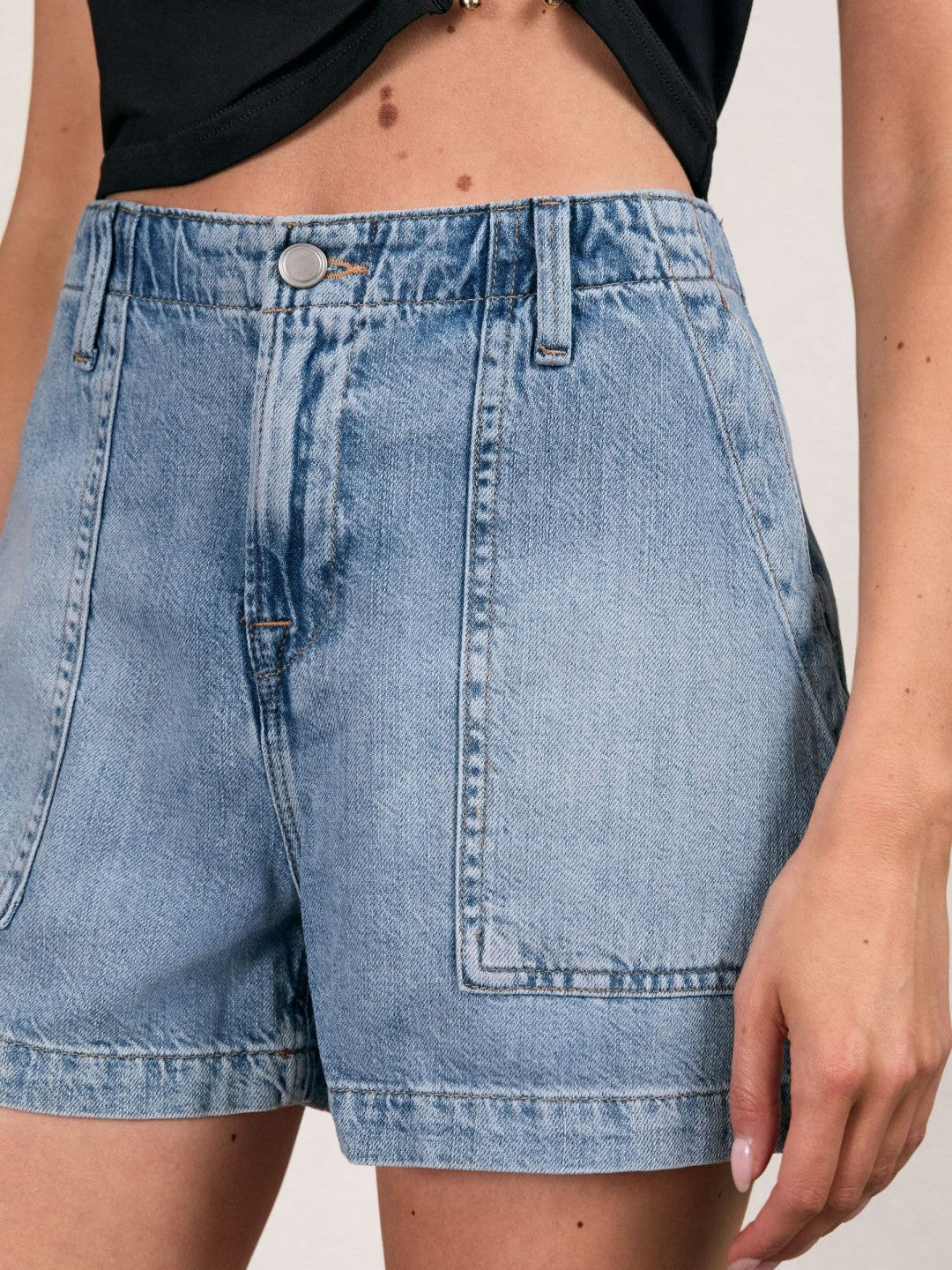 Good American Denim Shorts With Linen in Indigo Blue Women | Reiss