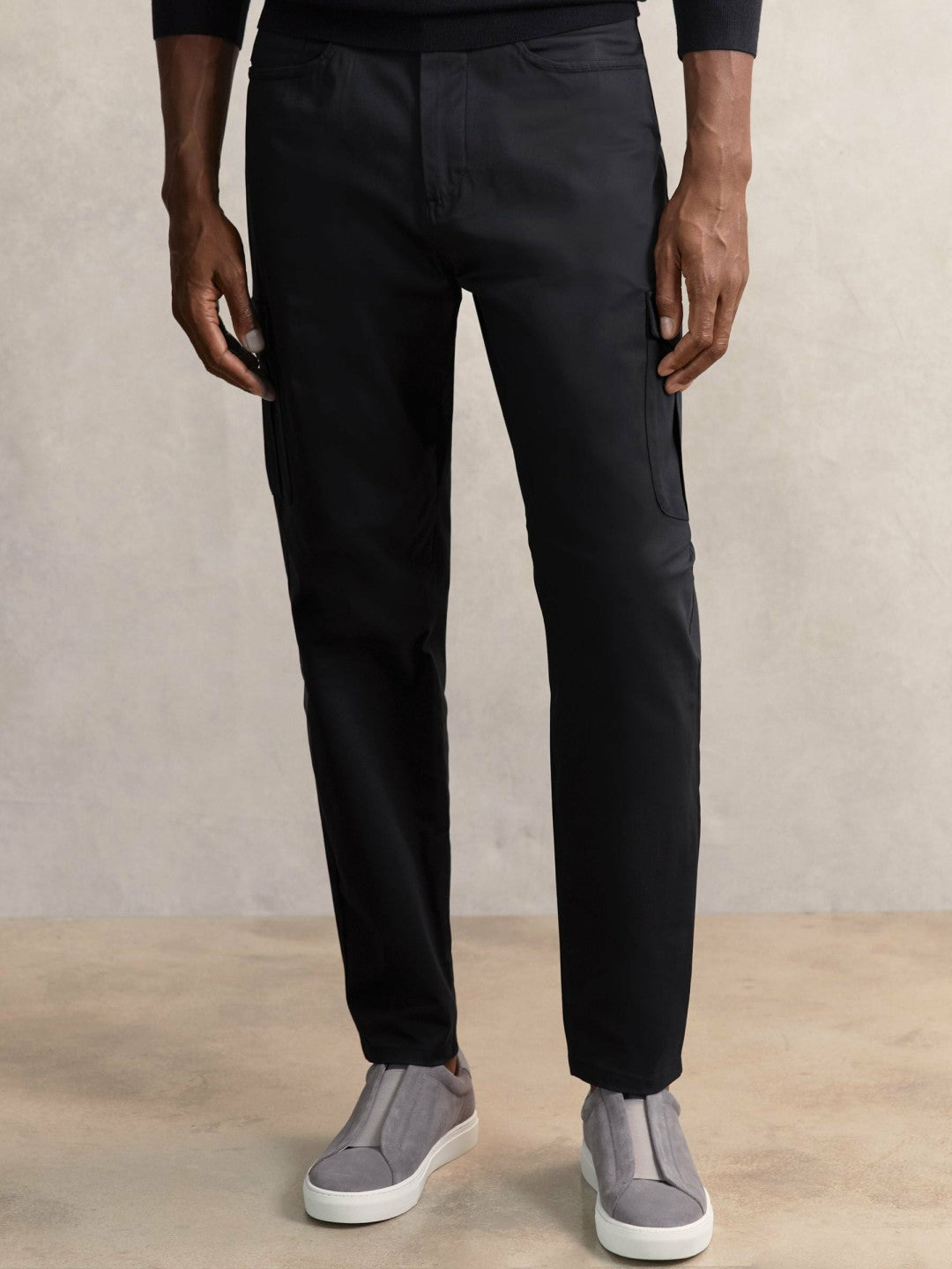 Cotton-Lyocell Cargo Trousers in Navy Men | Reiss
