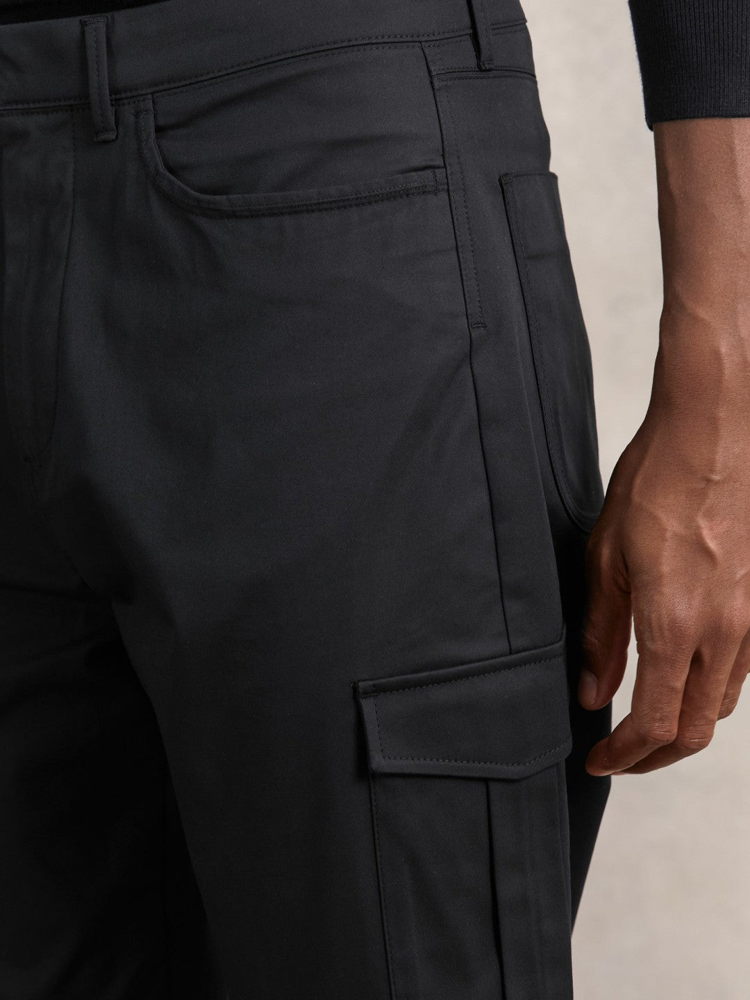 Cotton-Lyocell Cargo Trousers in Navy Men | Reiss