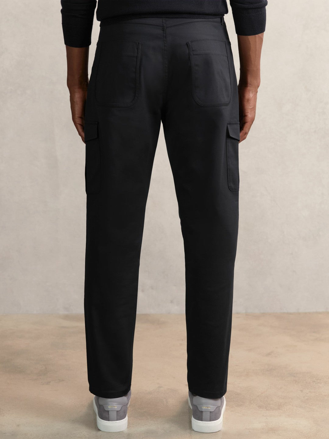 Cotton-Lyocell Cargo Trousers in Navy Men | Reiss