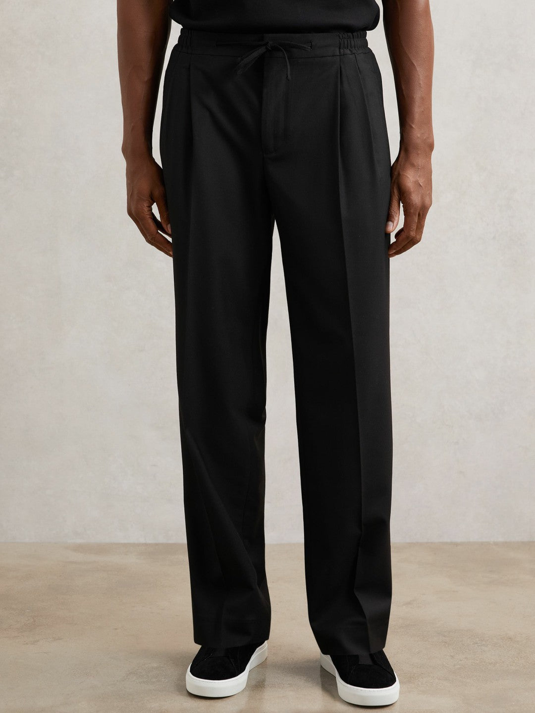Relaxed-Fit Twill Drawstring Trousers in Black Men | Reiss