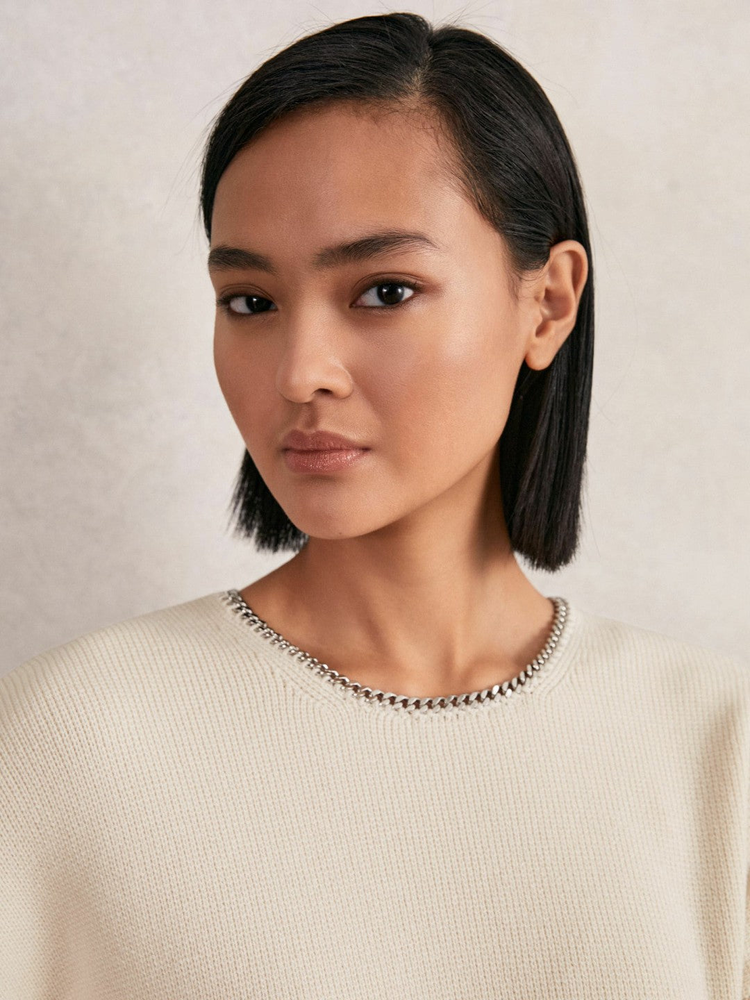 Wool-Blend Necklace-Trim Jumper with Cashmere in Cream Women | Reiss