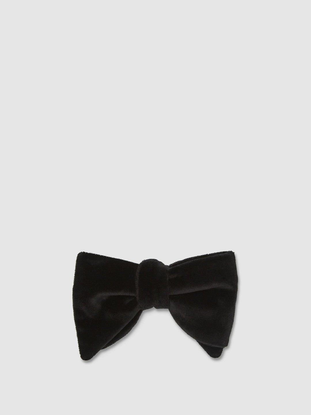 Velvet Bow Tie in Black Men | Reiss