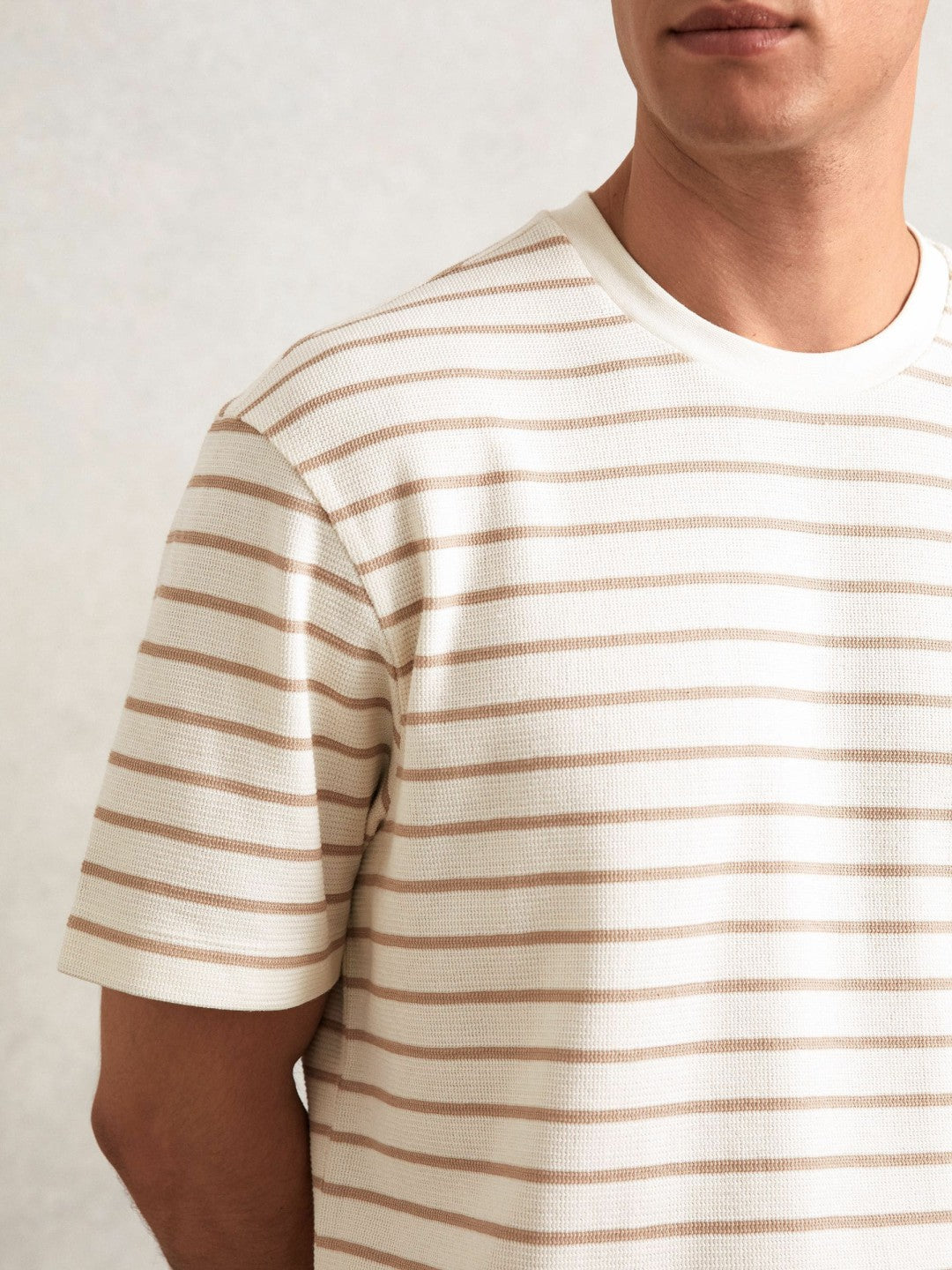 Cotton Textured Stripe T-Shirt in Oatmeal/White Men | Reiss