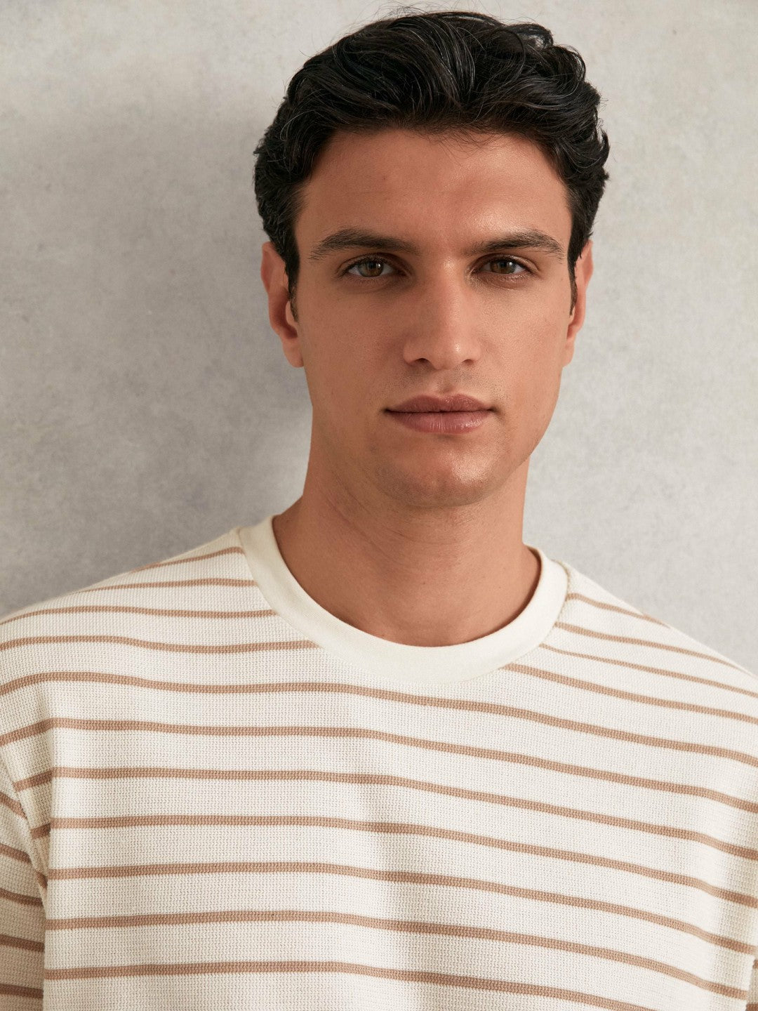 Cotton Textured Stripe T-Shirt in Oatmeal/White Men | Reiss