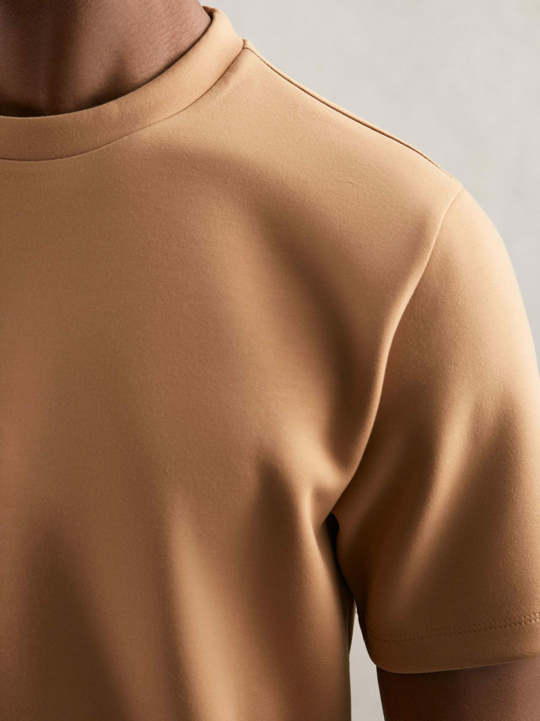 Interlock Jersey Crew Neck T-Shirt in Light Camel Brown Men | Reiss