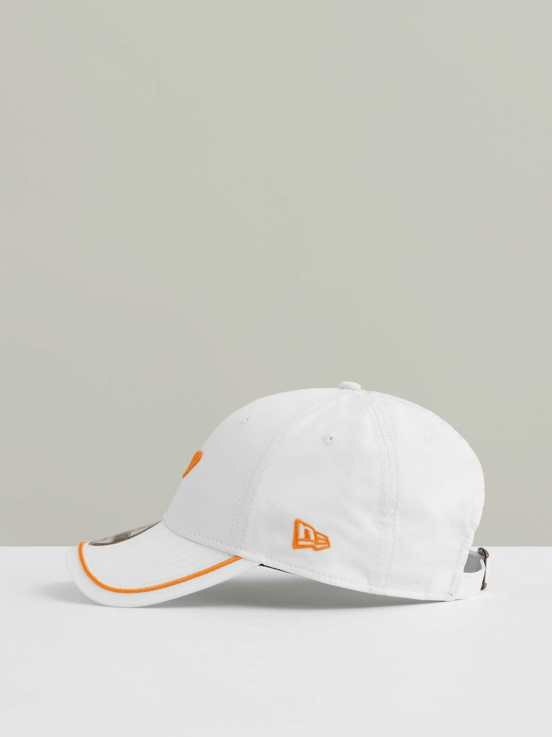 McLaren F1 Team Speedmark Logo Cap Unisex Fit in White Men | Reiss