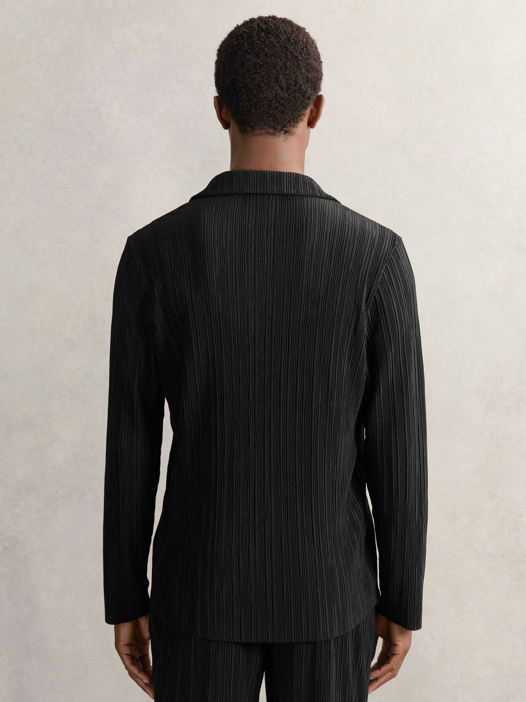 Plissé Cuban-Collar Long-Sleeve Shirt in Black Men | Reiss