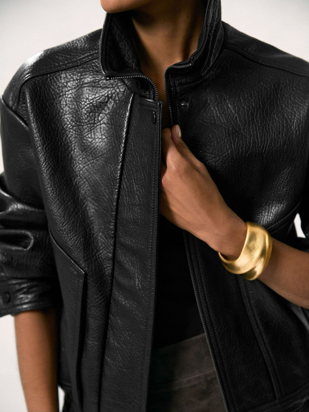 Oversize Grained-Leather Bomber Jacket in Black Women | Reiss
