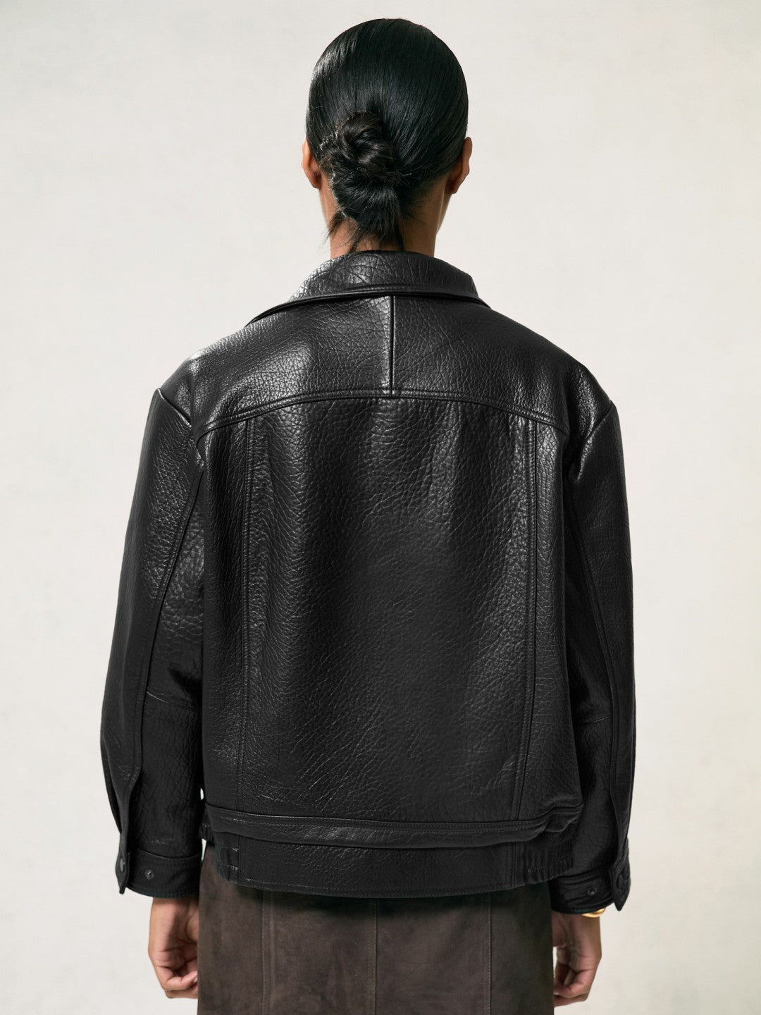 Oversize Grained-Leather Bomber Jacket in Black Women | Reiss