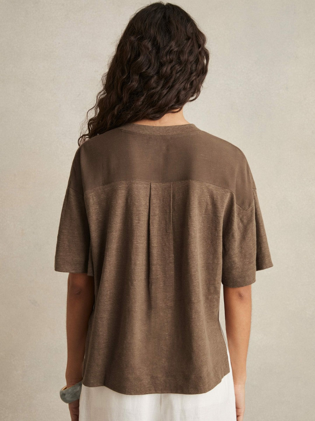 Linen V-Neck T-Shirt in Brown Women | Reiss