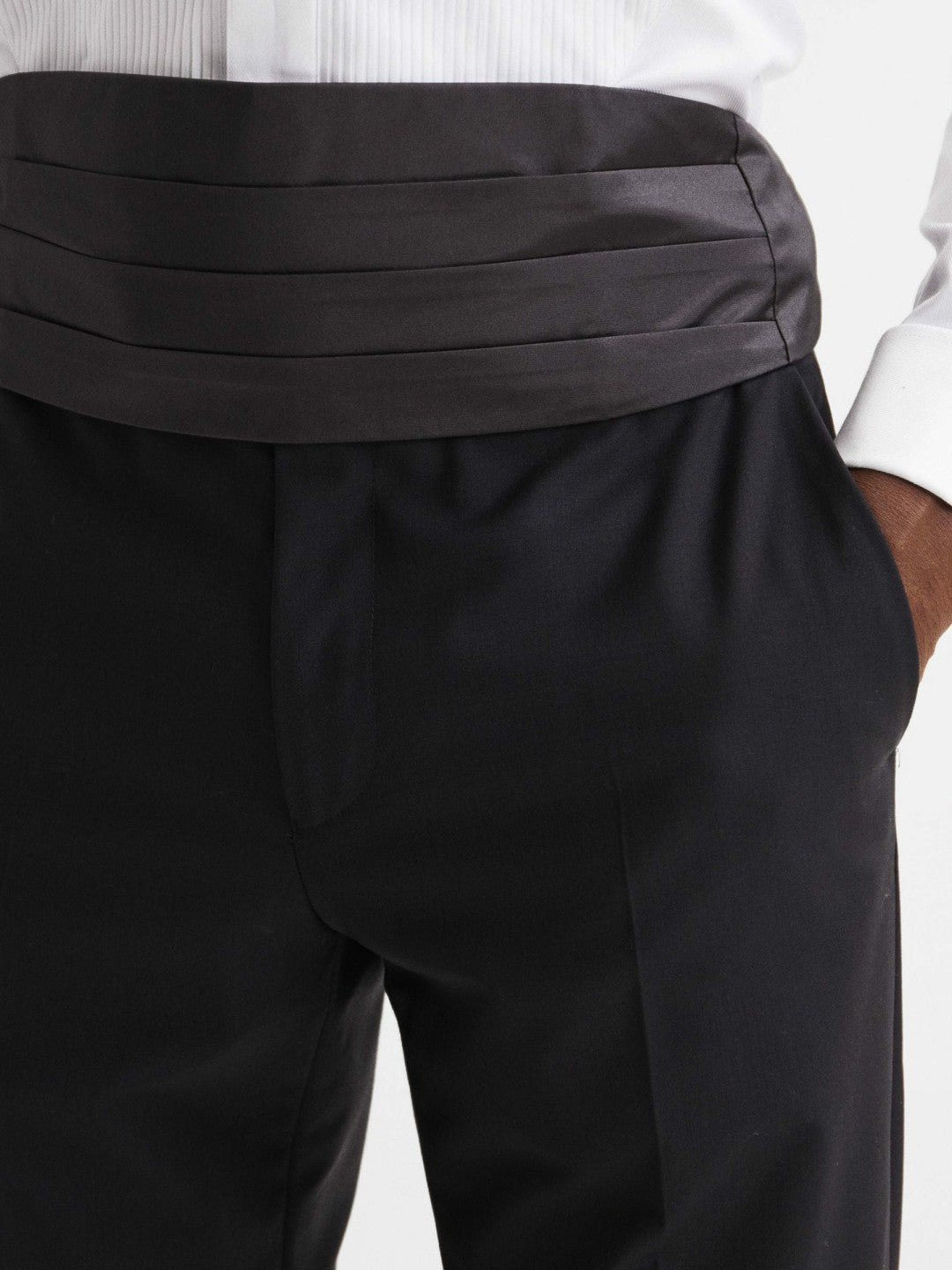 Silk Cummerbund in Black Men | Reiss