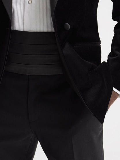 Silk Cummerbund in Black Men | Reiss
