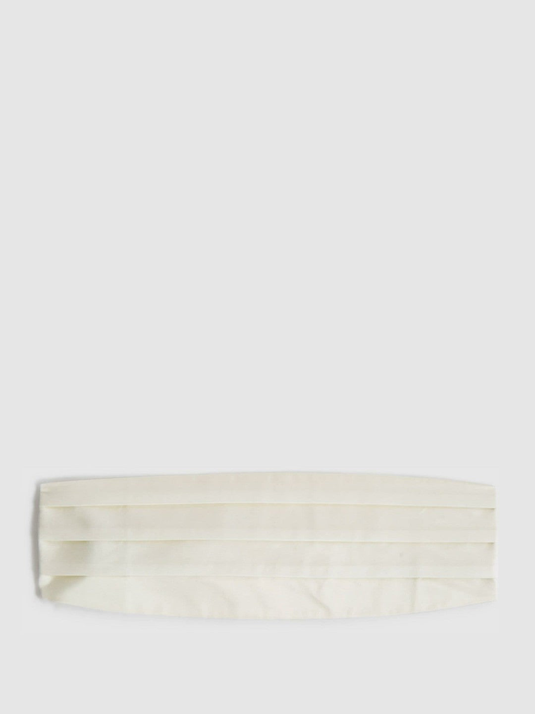 Silk Cummerbund in Ivory Men | Reiss