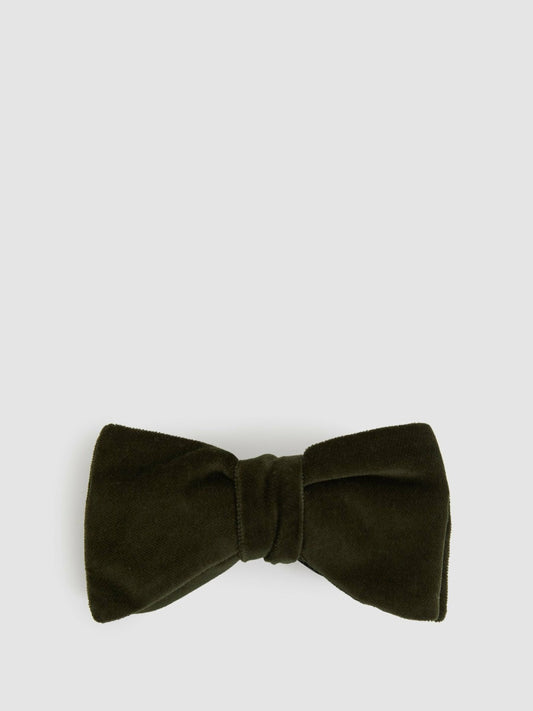 Velvet Bow Tie in Emerald Men | Reiss