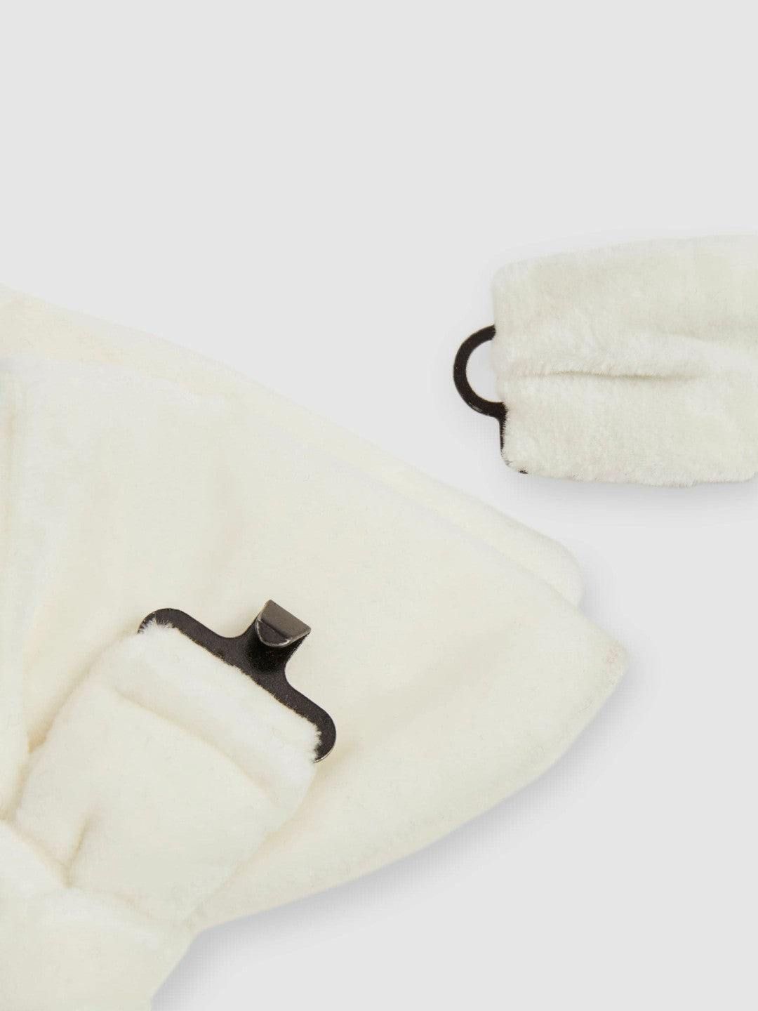 Velvet Bow Tie in Ivory Men | Reiss