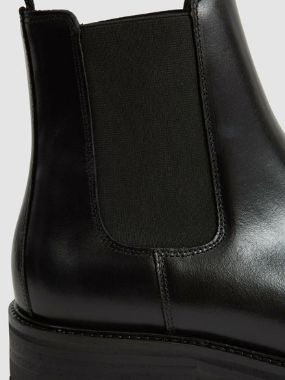 Leather Chelsea Boots in Black Men | Reiss