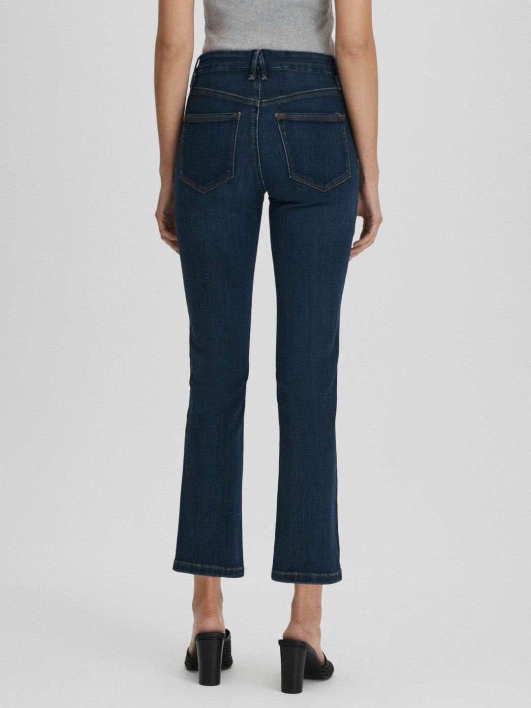 Good American Slim Fit Cropped Jeans in Blue Women | Reiss