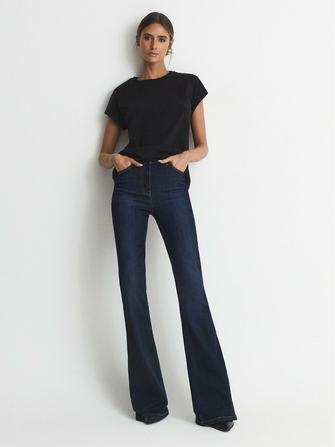 Cotton-jersey T-shirt in Black Women | Reiss