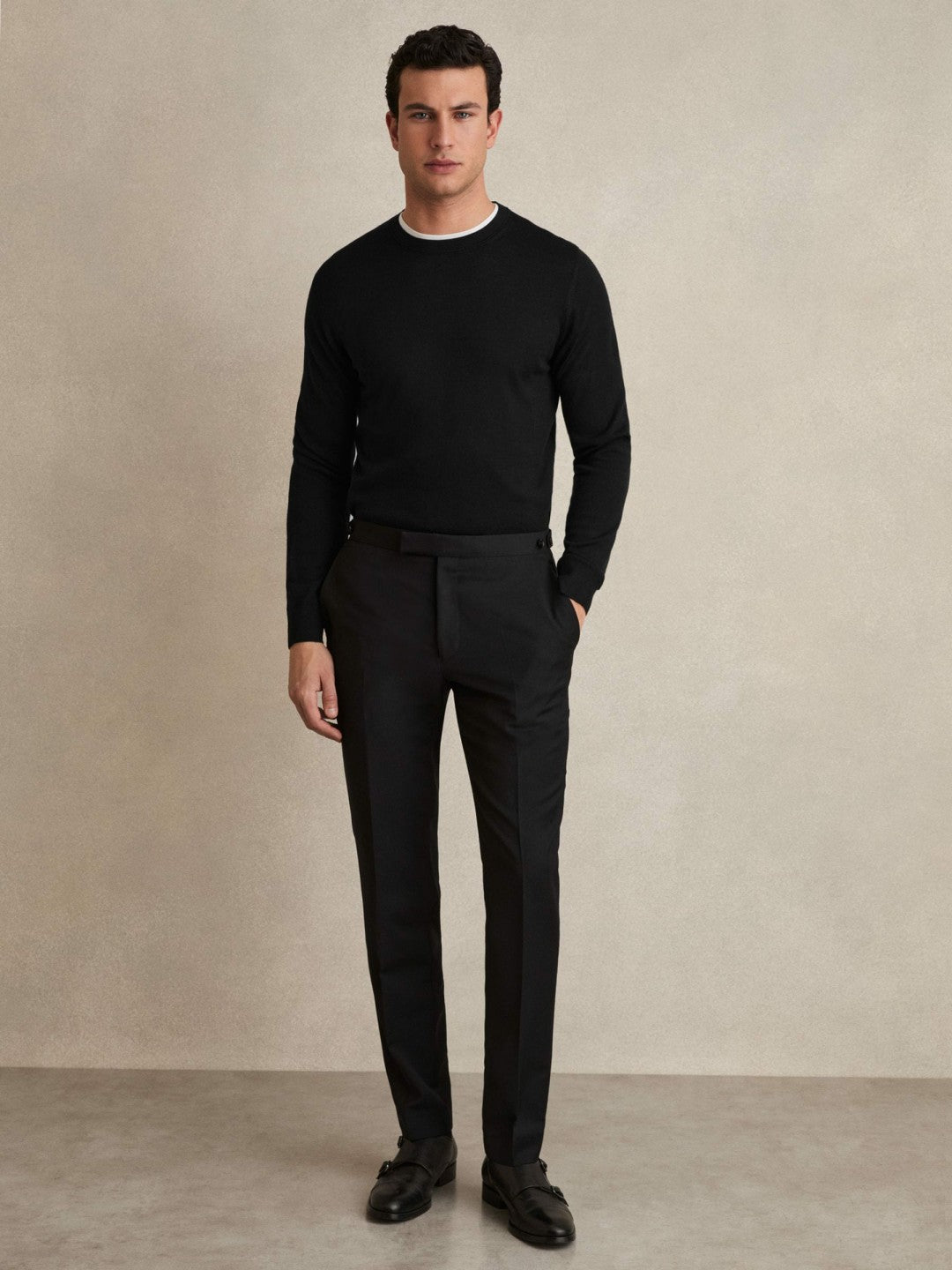 Merino Wool Crew Neck Jumper in Black Men | Reiss