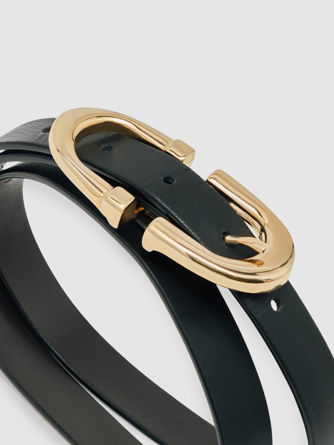 Horseshoe Belt in Black Women | Reiss
