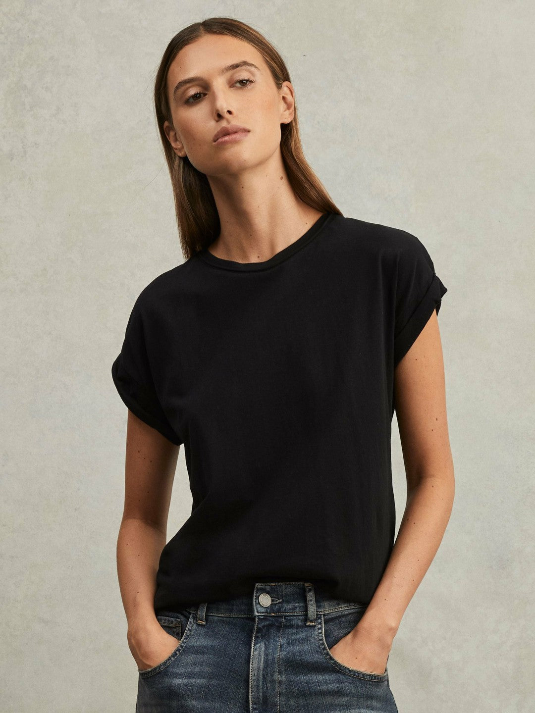Cotton-Jersey Crew Neck T-Shirt in Black Women | Reiss
