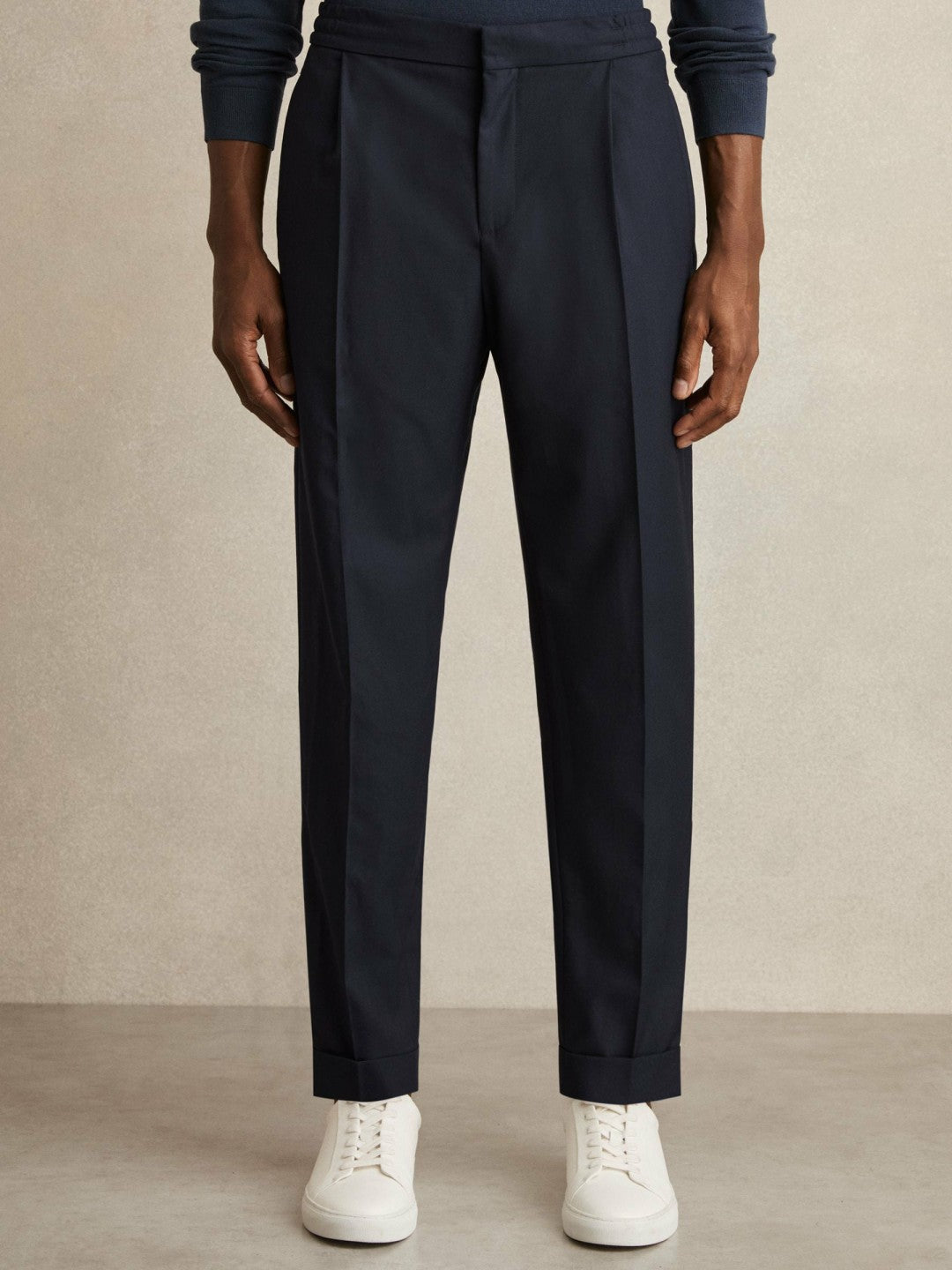 Relaxed-Fit Pleated Tapered Trousers in Navy Men | Reiss