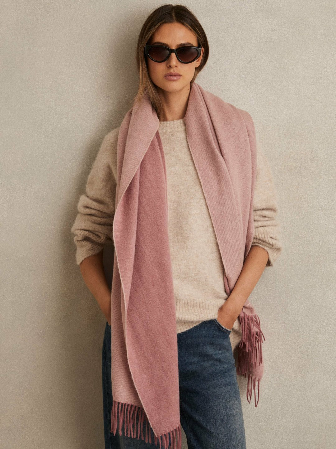 Wool-Cashmere Scarf in Blush Women | Reiss