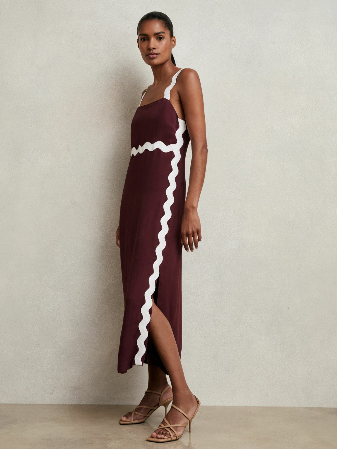 Wave-Trim Crepe Midi Dress in Burgundy Women | Reiss