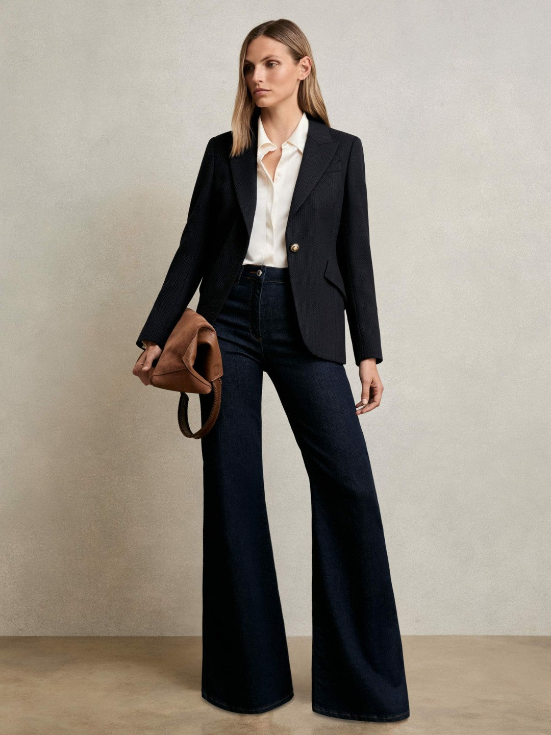 Single-Breasted Textured Blazer Wool-Blend in Navy Women | Reiss