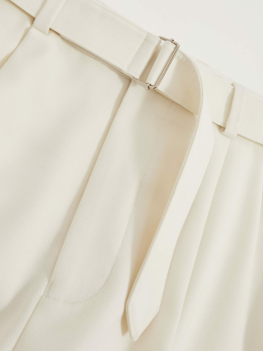 Wool-Blend Belted Pleated Trousers Regular-Fit in White Men | Reiss