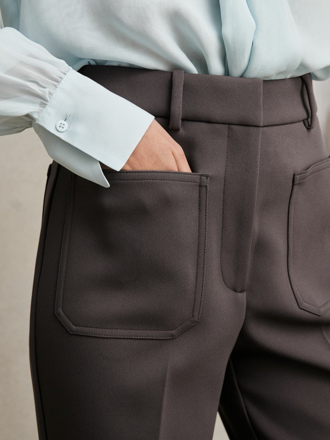 Twill Patch-Pocket Flared Trousers in Mauve Neutral Women | Reiss