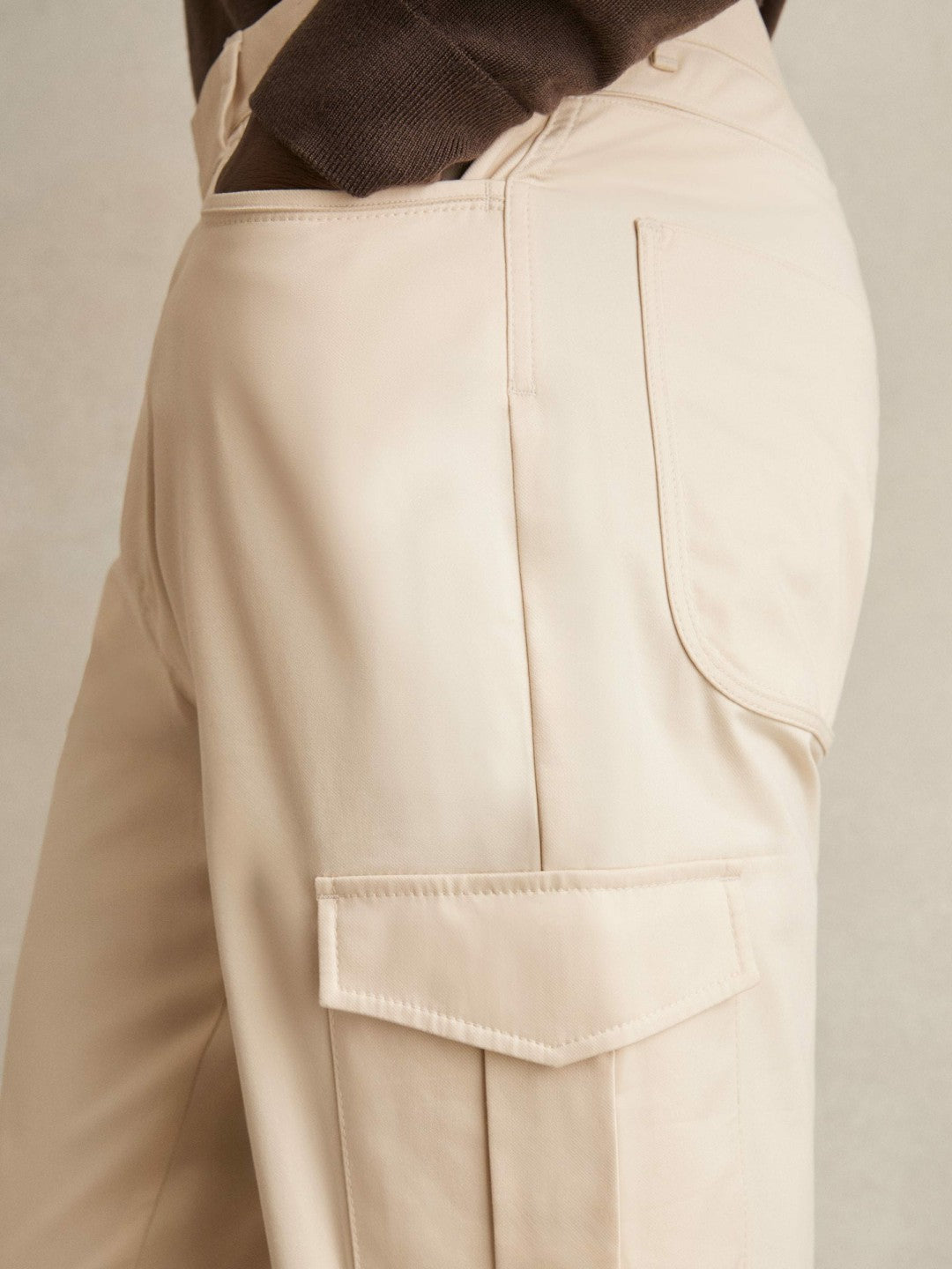 Cotton-Lyocell Cargo Trousers in Light Stone Men | Reiss