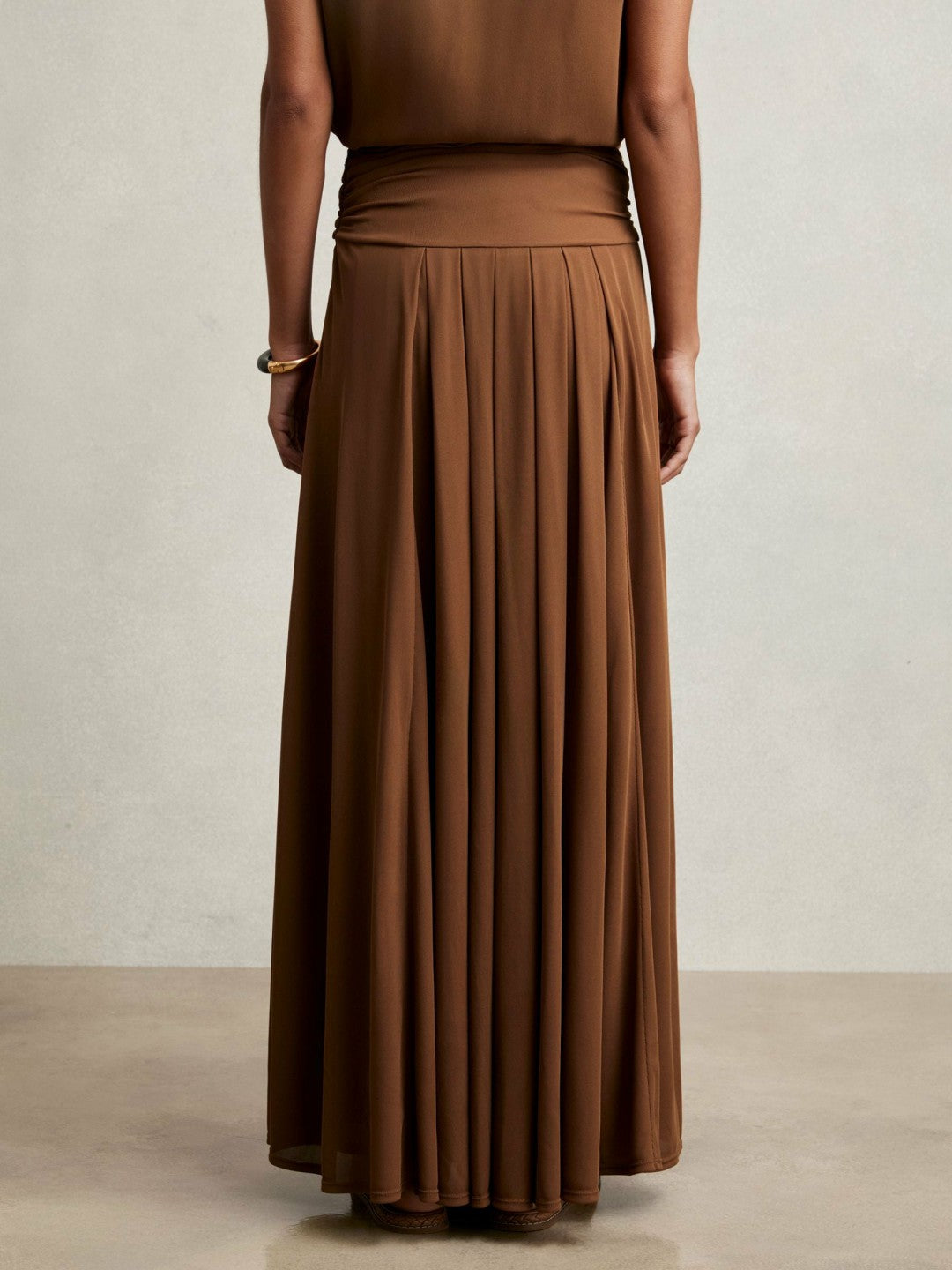 Jersey Ruched-Waist Maxi Skirt in Tan Brown Women | Reiss