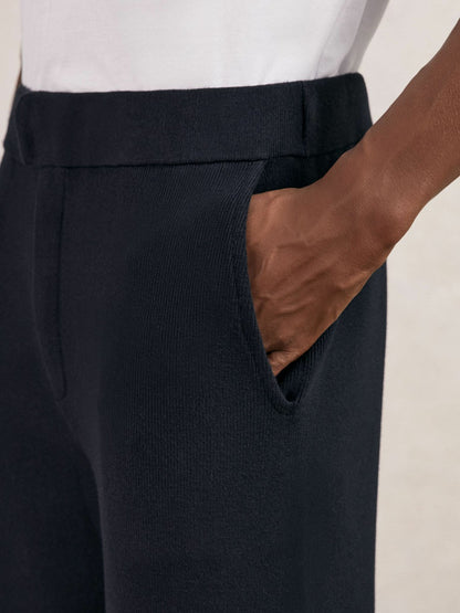 Tapered Knitted Trousers in Navy Men | Reiss