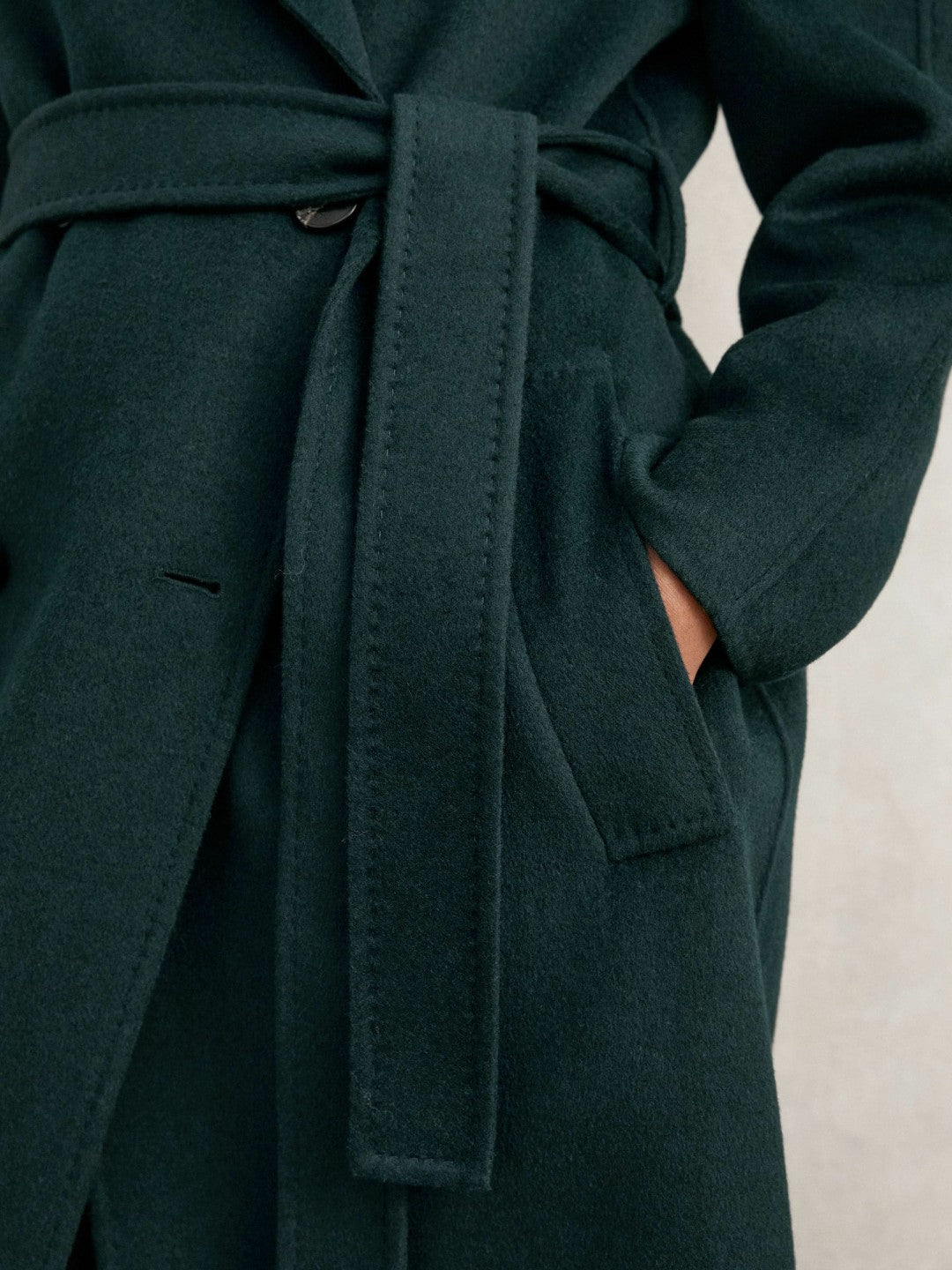Double-Breasted Blindseam Coat Wool-Blend in Green Women | Reiss