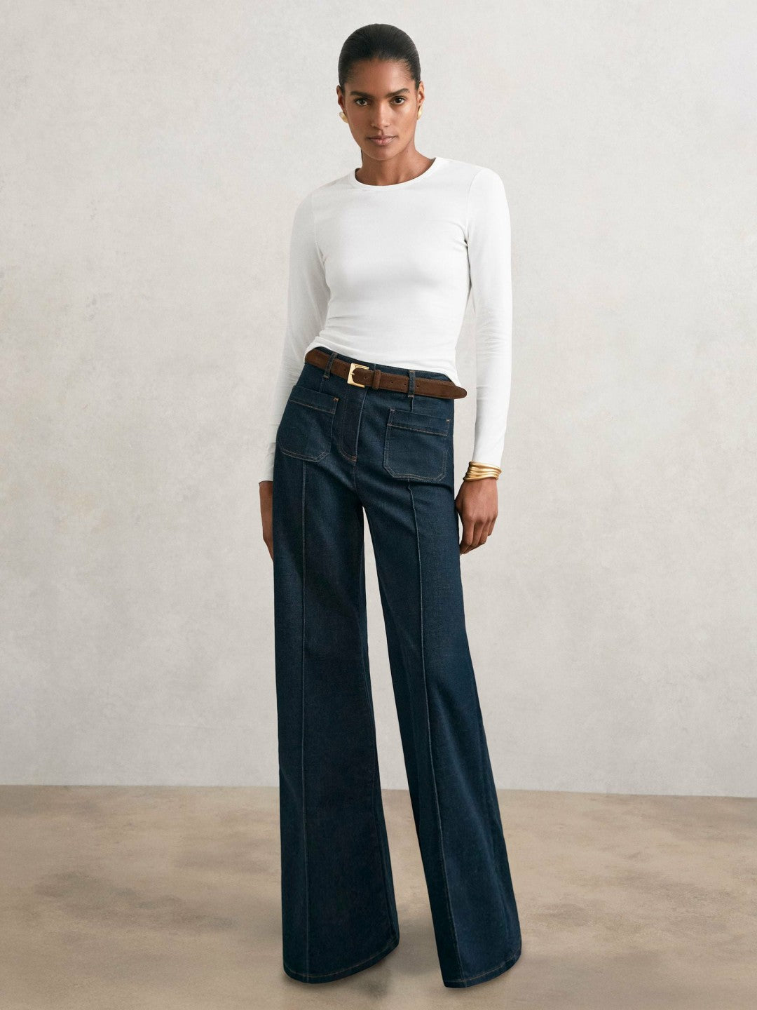 Cotton Crew-Neck Long-Sleeve T-Shirt With Stretch in White Women | Reiss