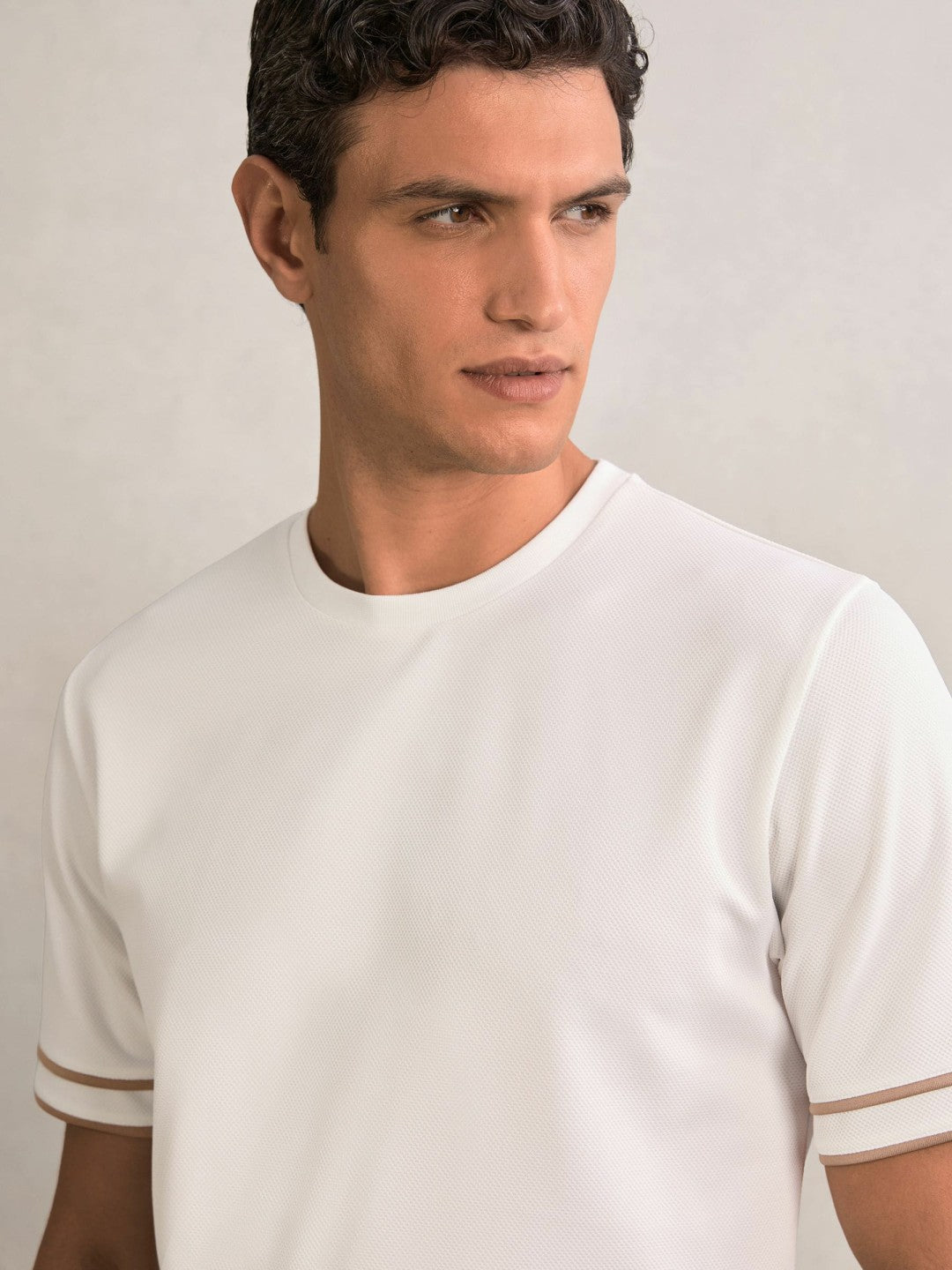 Textured Crew-Neck Tipped T-Shirt in White Men | Reiss