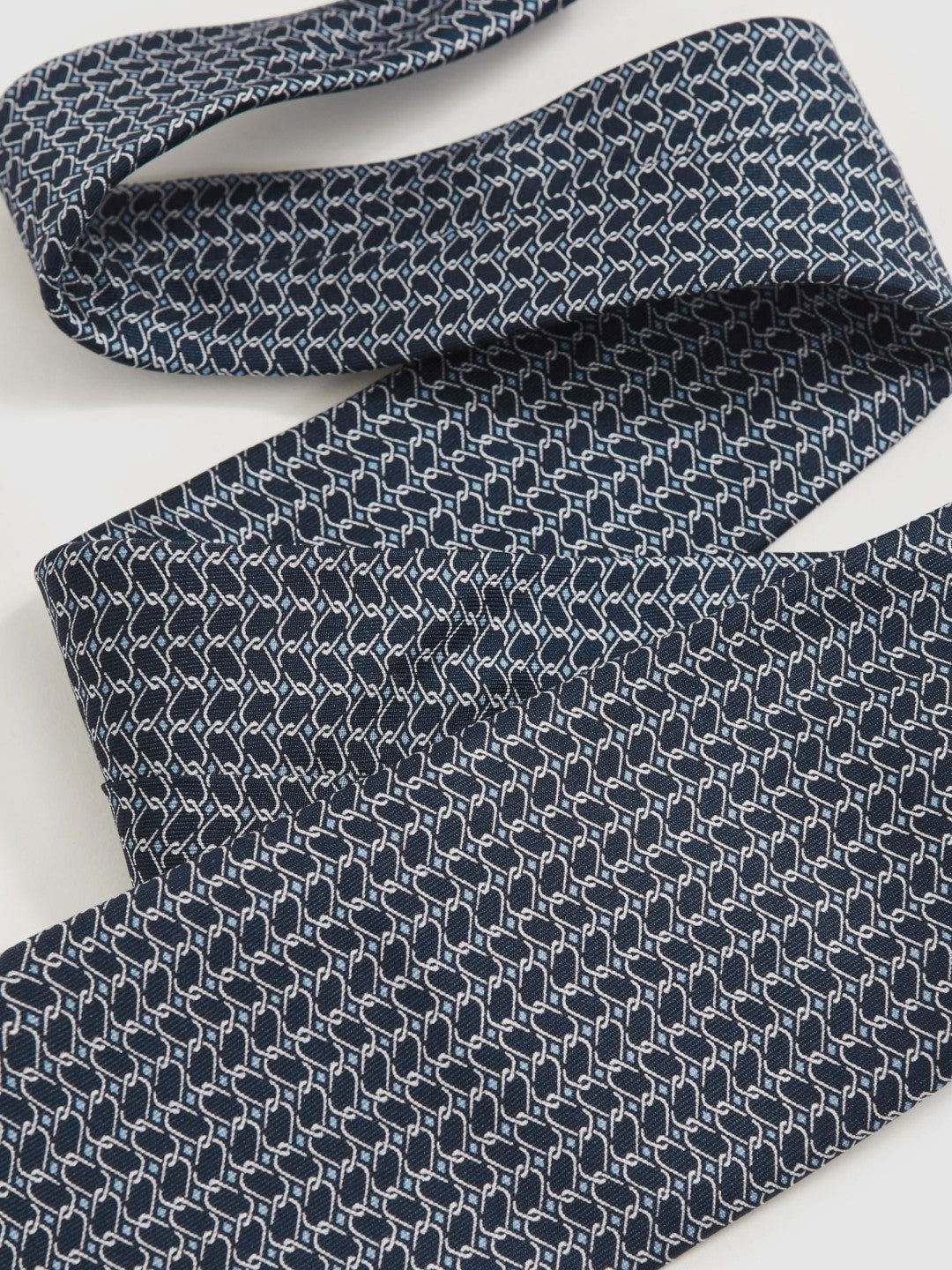 Silk Geometric-Chain Print Tie in Navy Men | Reiss