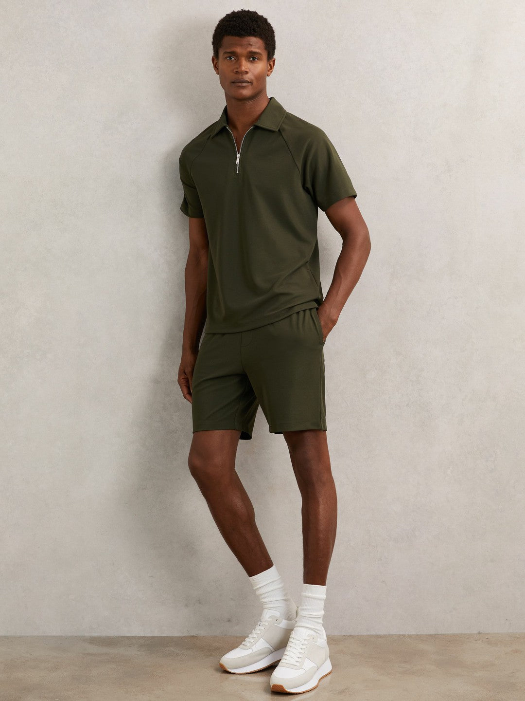 Textured Drawstring Shorts in Green Men | Reiss