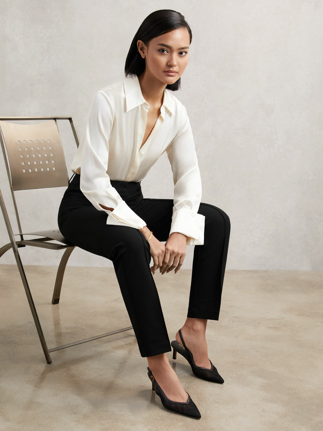 Petite Pintuck Tapered Trousers in Black Women | Reiss