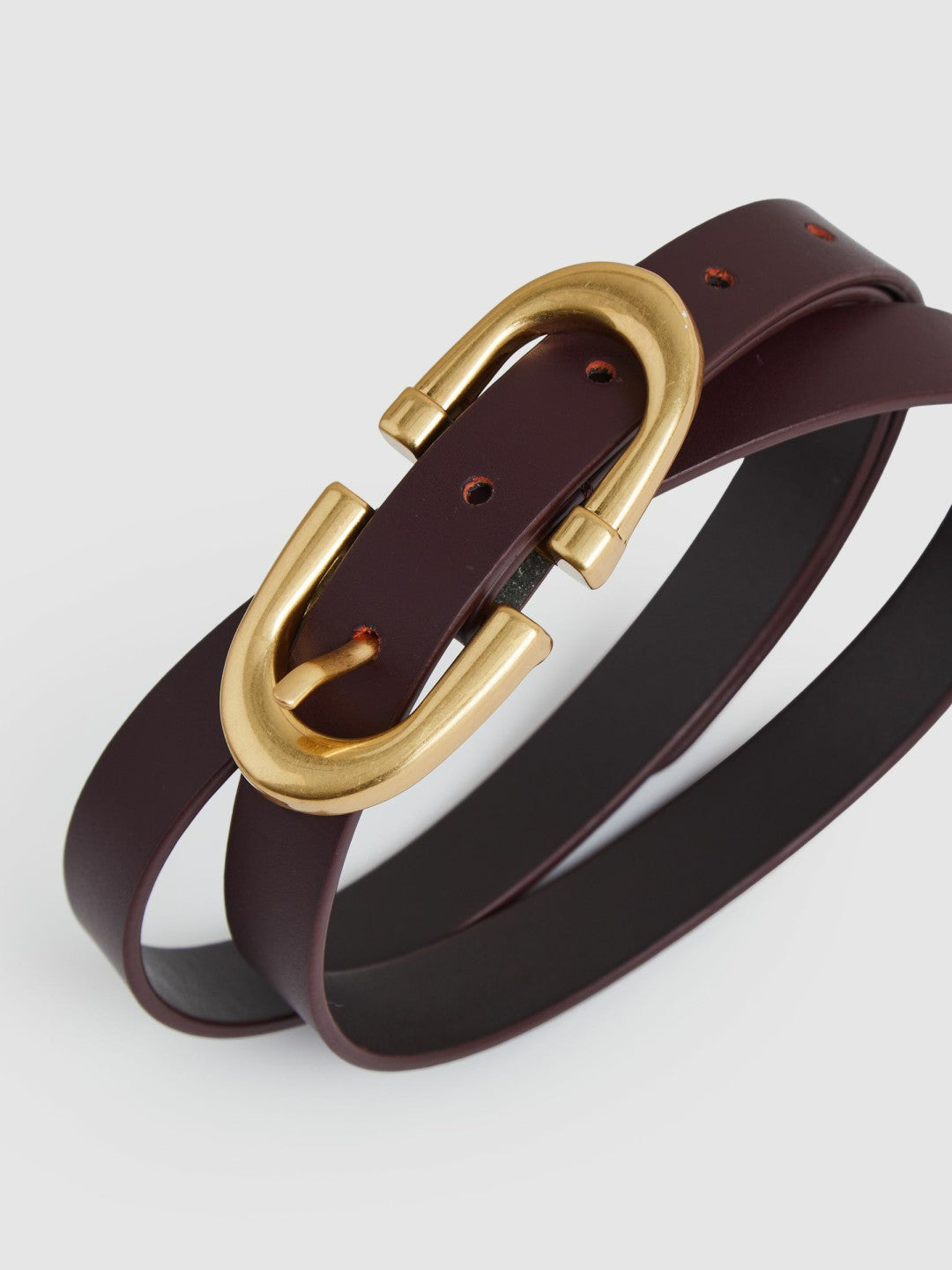 Horseshoe Belt in Burgundy Women | Reiss