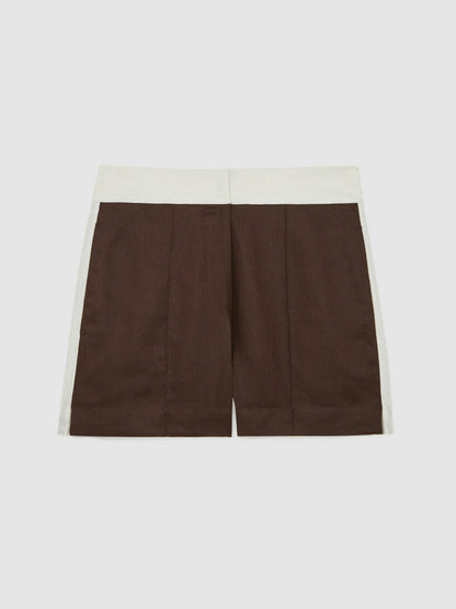 Linen Colourblock Shorts in Chocolate/Cream Women | Reiss