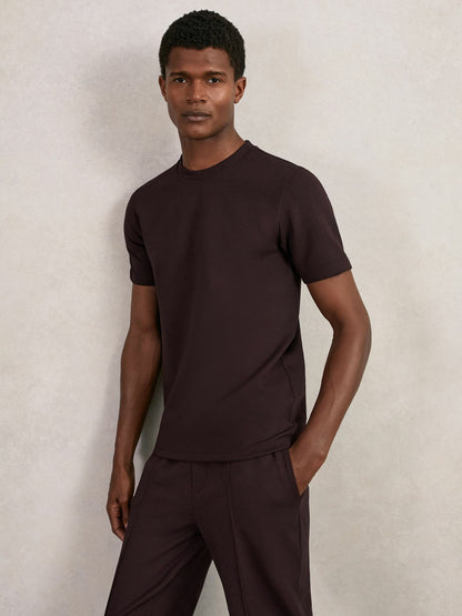 Interlock Jersey Crew Neck T-Shirt in Cherry Red Men | Reiss