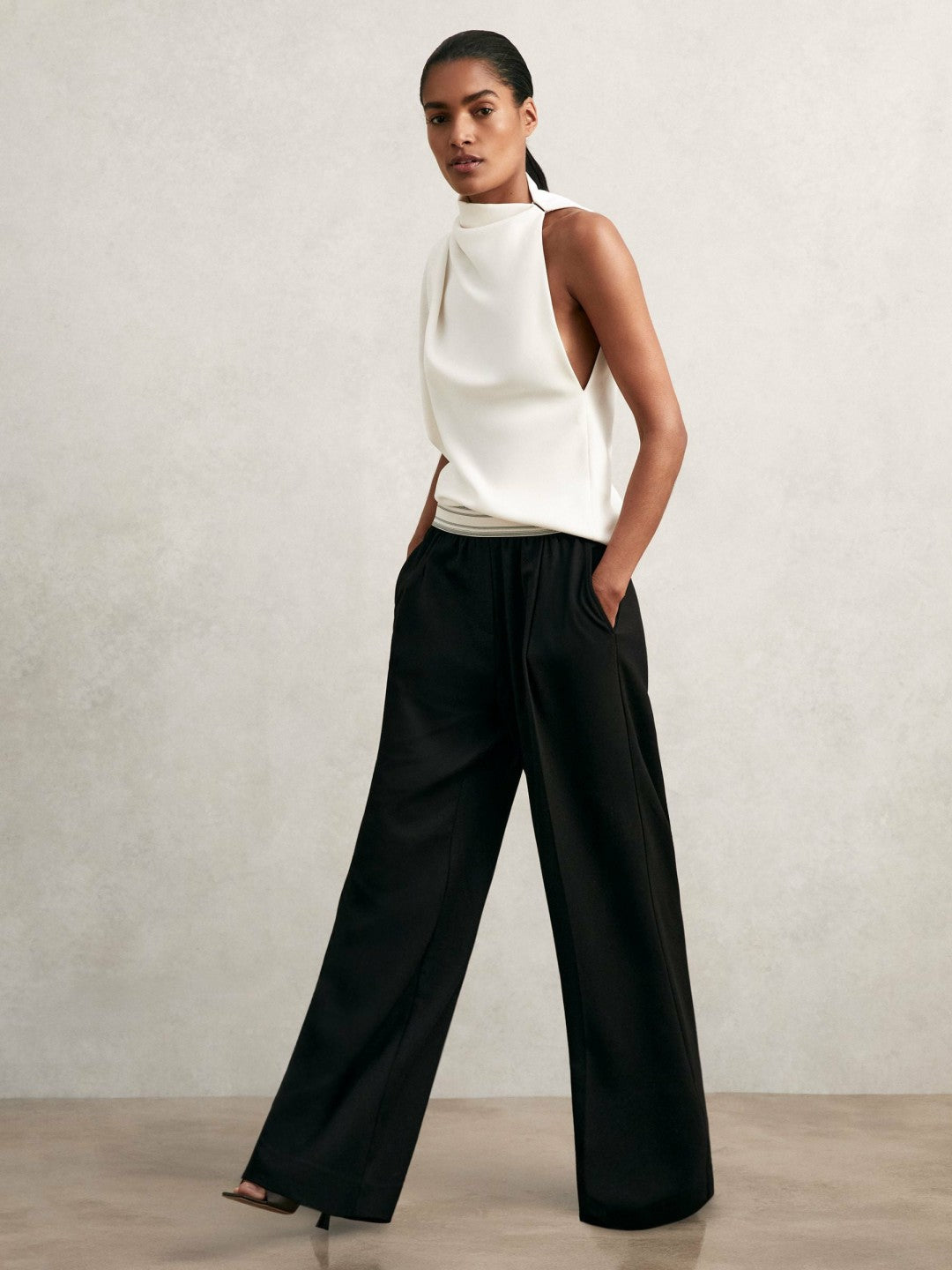 Petite Wide-Leg Contrast-Waistband Trousers in Black Women | Reiss