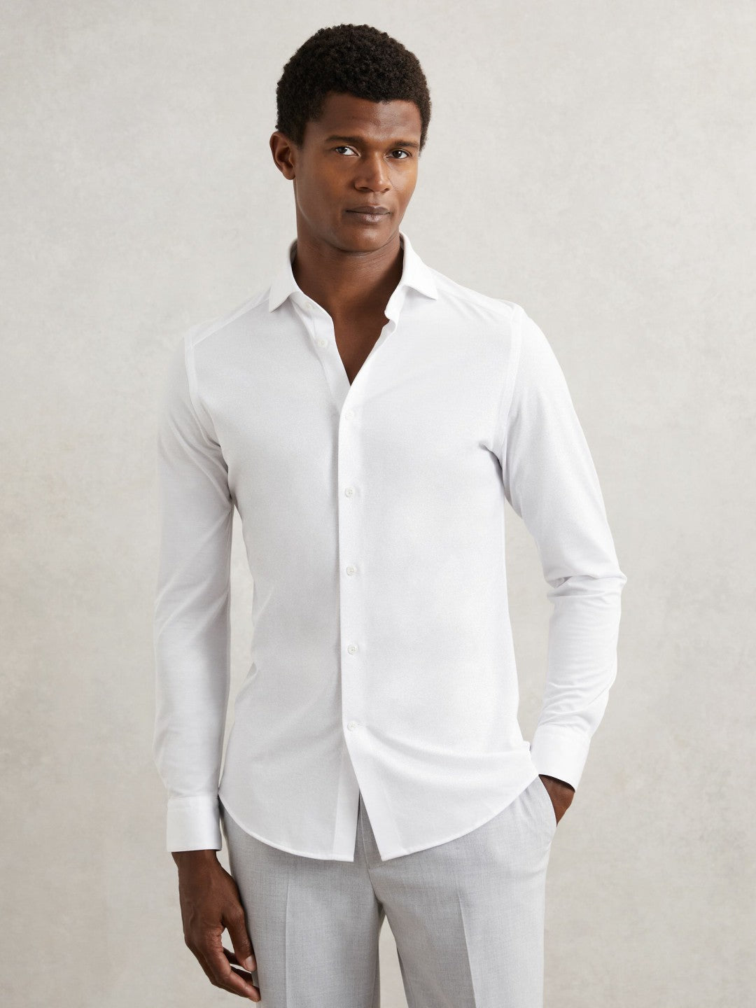 Cotton-Blend Jersey Cutaway-Collar Shirt in White Men | Reiss